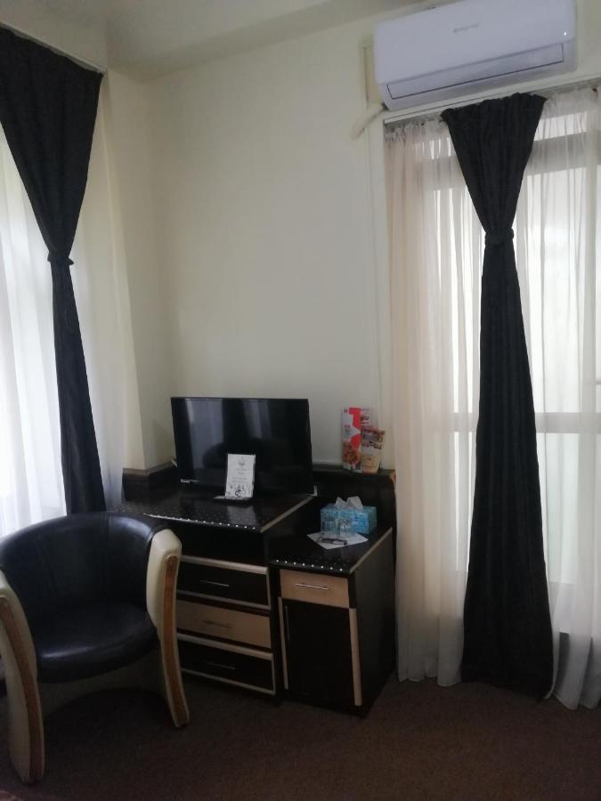 Casa Teilor Piteşti Exterior foto